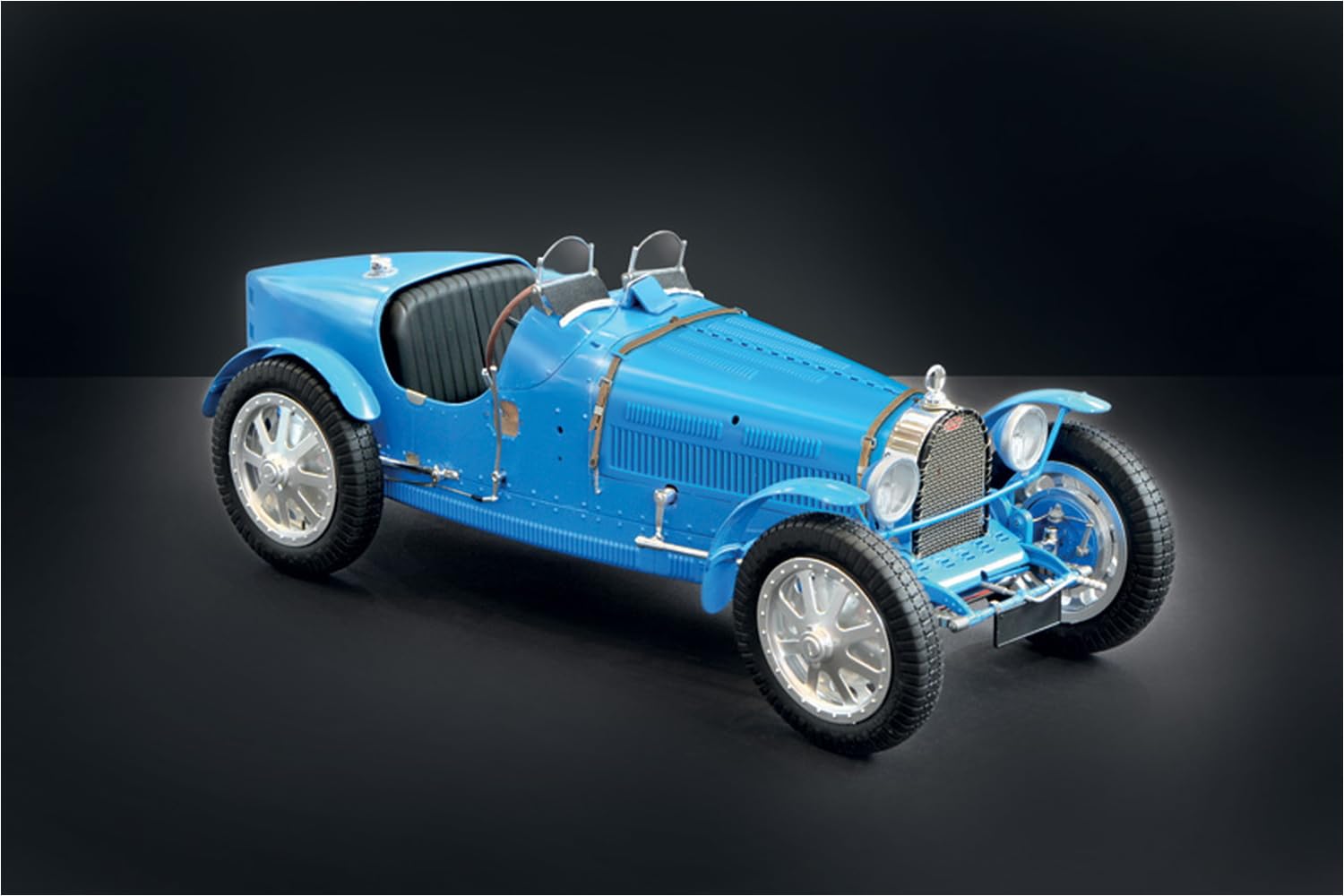 italeri-bugatti-35b-roadster-auto-modellbausatz-1-12-4713 image 3