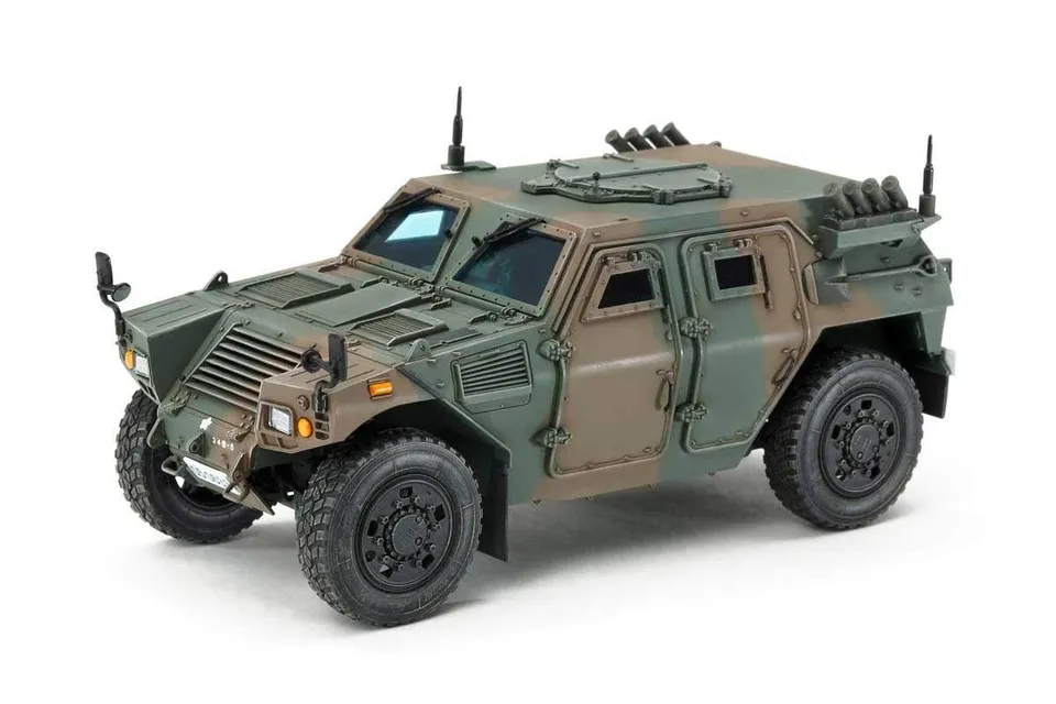tamiya-jgsdf-lav-leicht-gepanzert-modellbausatz-1-35 image 1